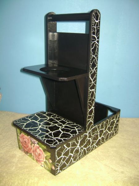 Porta Kit Chimarrão (Craquele Preto c/ Rosas)