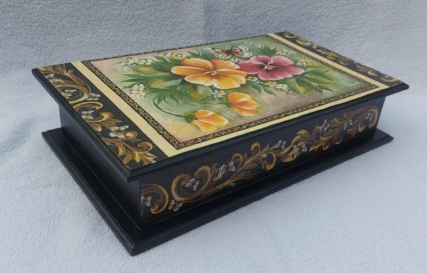 Caixa Turca Média Baixa Preta Floral