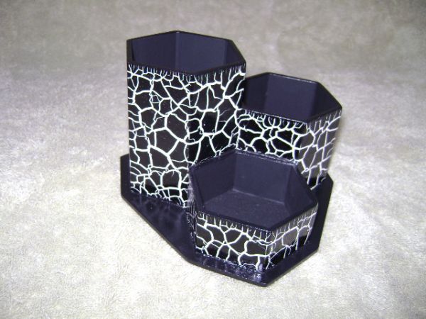 Porta Canetas Sextavado (Craquele Preto)